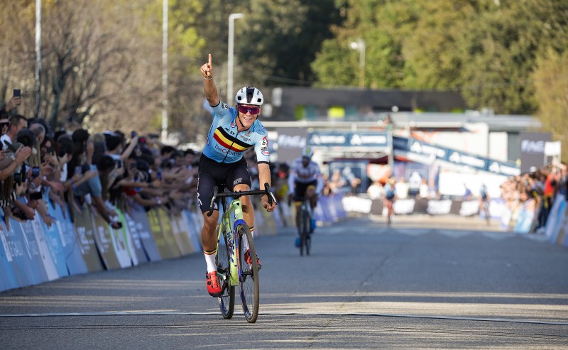 NYS AND VAN EMPEL NEW CYCLO-CROSS EUROPEAN CHAMPIONS